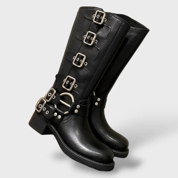 Botas Vintage Modernas para Mulher com Fivelas