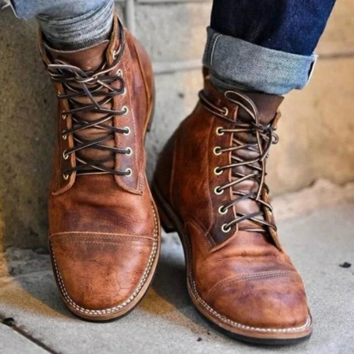 Botas de Cano Curto Clássicas para Homem com Atacadores