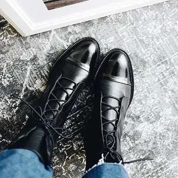 Botas de Cano Médio Confortáveis para Mulher com Bico Fino